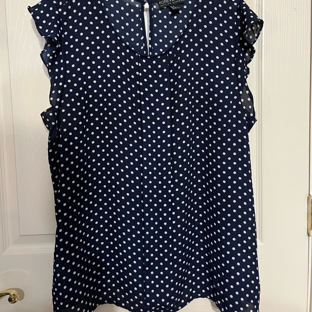 Forever 21 + flowy polka dot top